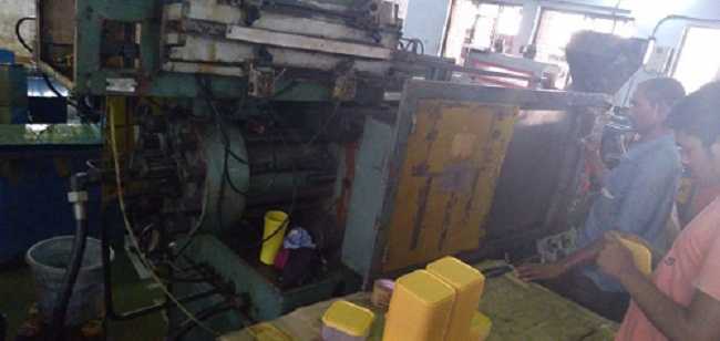 Injection Moulding Machine -2